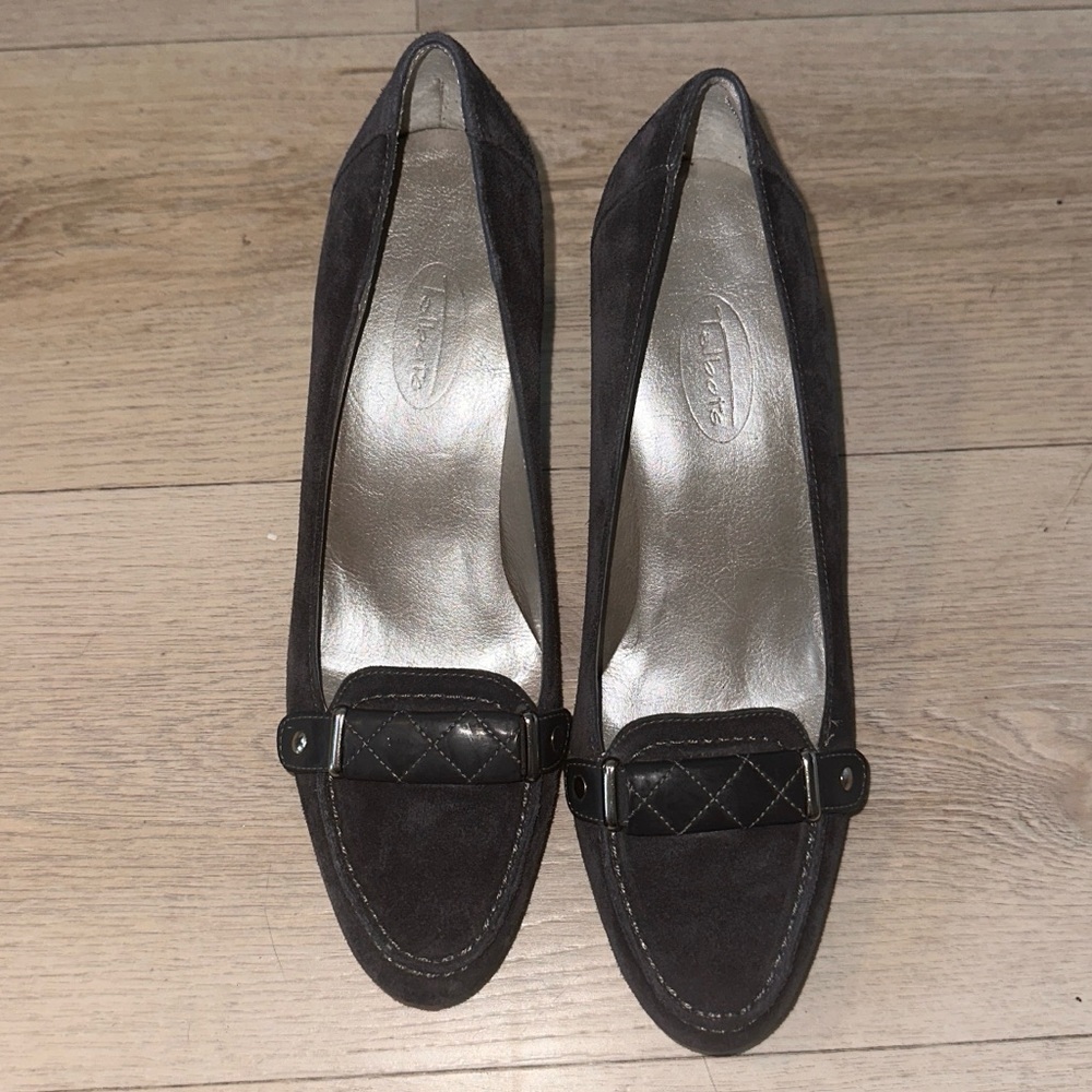 Talbots Vintage Suede Loafers with Heel - Picture 2 of 8